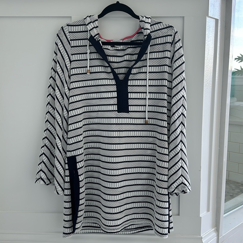 Venus mesh hooded striped swim cover